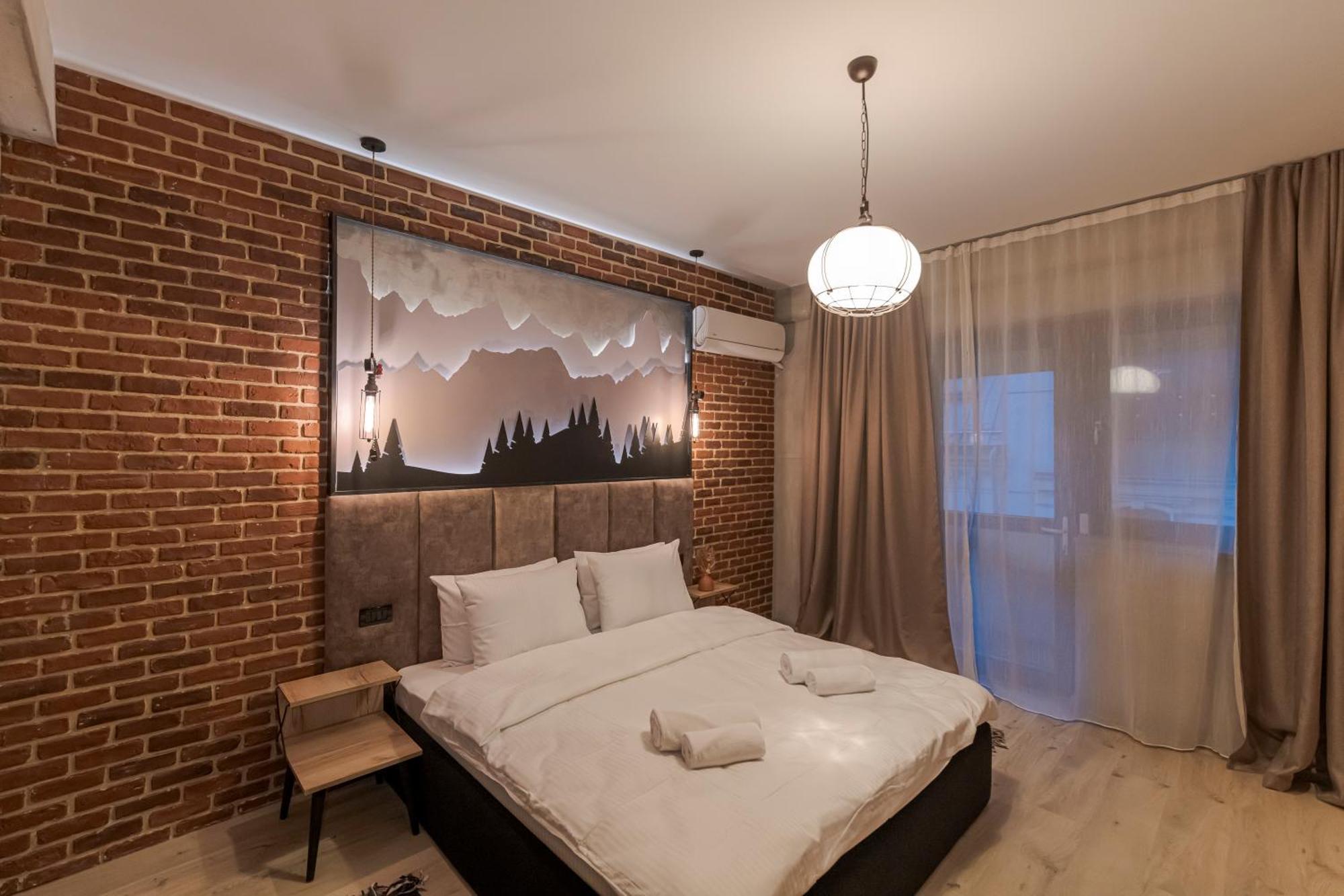 Apartment The Old Town Industrial Vault - A Fusion Of Past & Present Bukarest