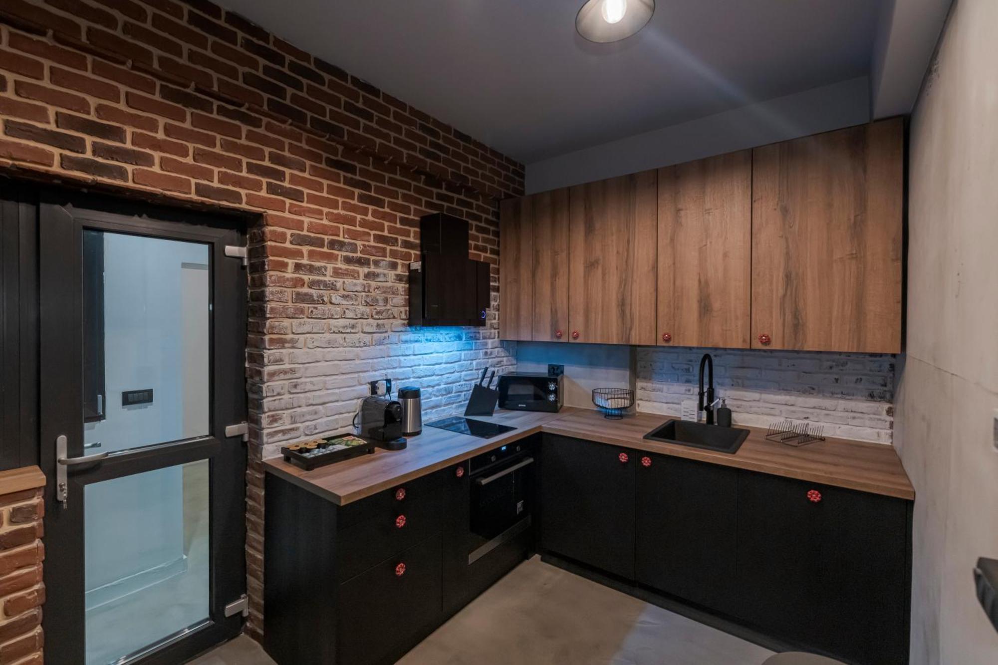 The Old Town Industrial Vault - A Fusion Of Past & Present Apartment Bukarest